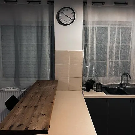 Seaside Family Apartment Athens